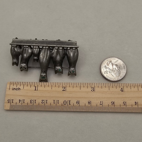 Vtg AJC Brooch Kitty Cats Pewter Green Eyes Articulated Dangle Tails 2.5" Pin - Picture 9 of 9